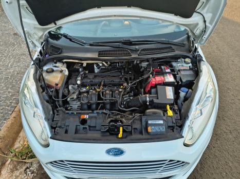FORD Fiesta Hatch 1.6 16V 4P FLEX SE POWERSHIFT AUTOMÁTICO, Foto 6