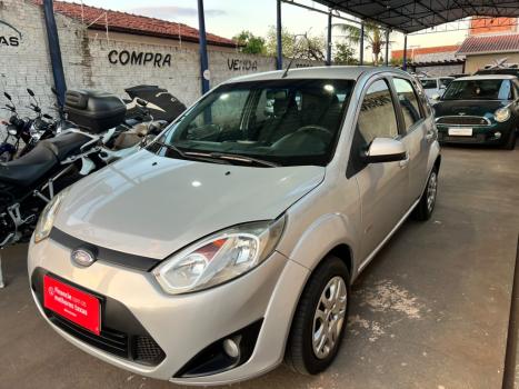 FORD Fiesta Hatch 1.6 4P FLEX, Foto 2