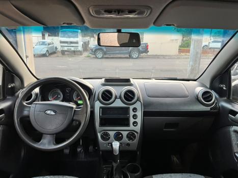 FORD Fiesta Hatch 1.6 4P FLEX, Foto 7