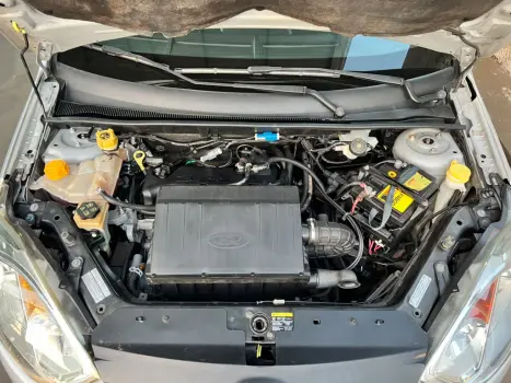 FORD Fiesta Hatch 1.6 4P FLEX, Foto 9