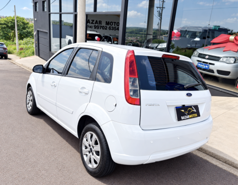 FORD Fiesta Hatch 1.6, Foto 6