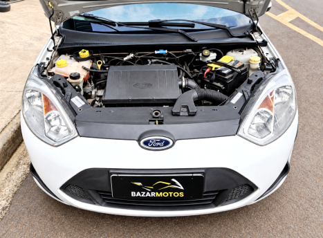 FORD Fiesta Hatch 1.6, Foto 9