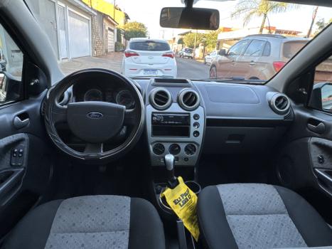 FORD Fiesta Hatch 1.6 4P FLEX, Foto 8