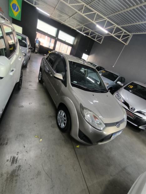 FORD Fiesta Sedan 1.6 4P FLEX, Foto 1