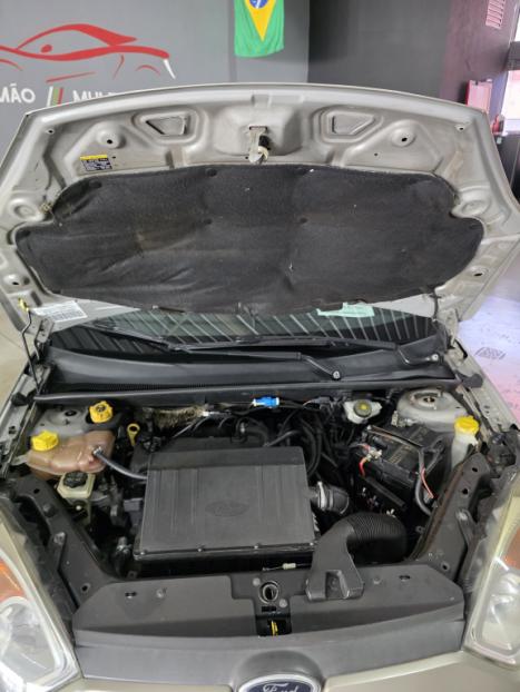 FORD Fiesta Sedan 1.6 4P FLEX, Foto 4