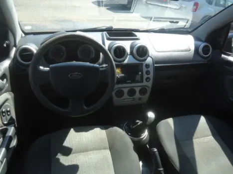 FORD Fiesta Sedan 1.6 4P FLEX, Foto 4