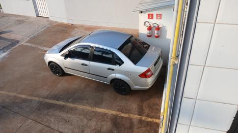 FORD Fiesta Sedan 1.6 4P FLEX, Foto 4