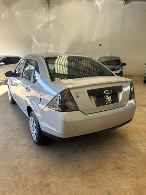 FORD Fiesta Sedan 1.6 4P CLASS FLEX, Foto 6