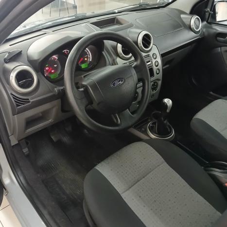 FORD Fiesta Sedan 1.6 4P FLEX, Foto 6