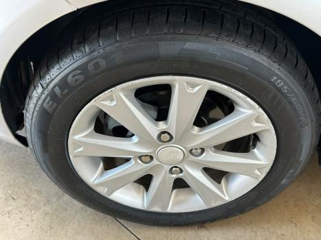 FORD Fiesta Sedan 1.6 16V 4P SE FLEX, Foto 9