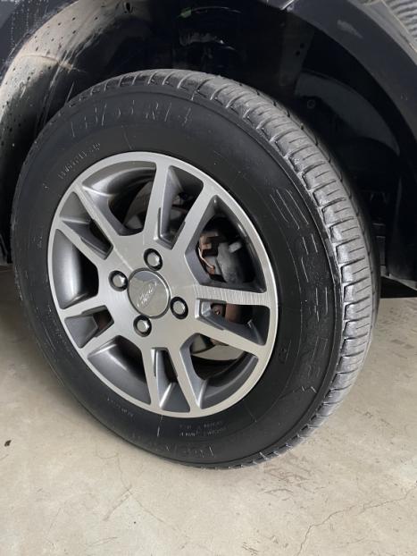 FORD Fiesta Sedan 1.6 4P FLEX, Foto 8
