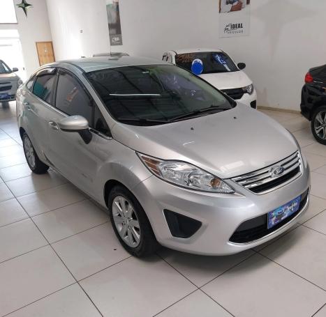 FORD Fiesta Sedan , Foto 1