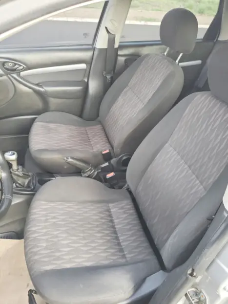 FORD Focus Hatch 1.6 4P GL, Foto 8