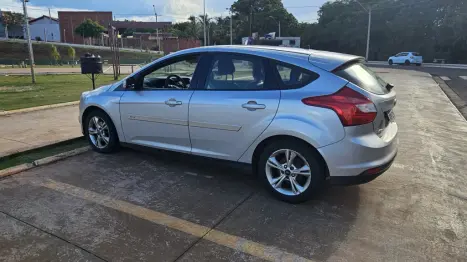 FORD Focus Hatch 1.6 16V 4P SE FLEX, Foto 2