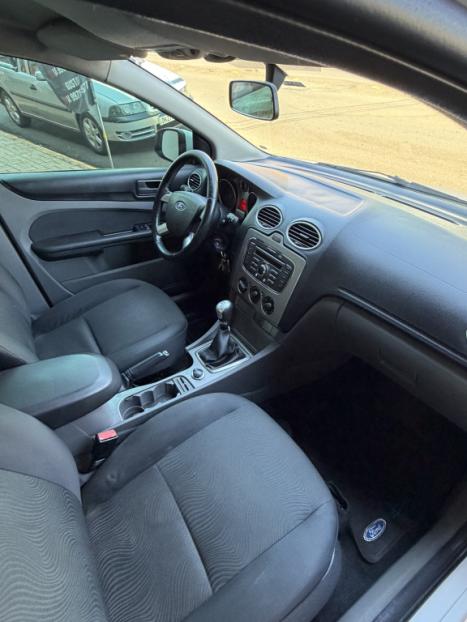 FORD Focus Hatch 1.6 16V 4P SE FLEX, Foto 7