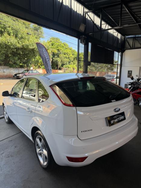 FORD Focus Hatch 1.6 16V 4P SE FLEX, Foto 8