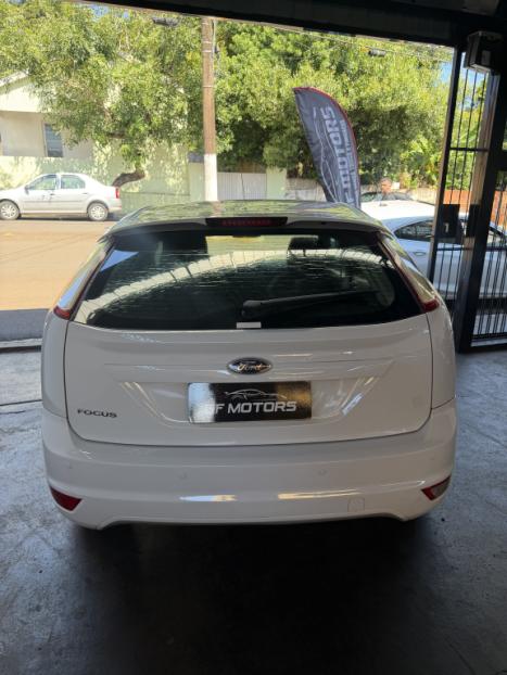 FORD Focus Hatch 1.6 16V 4P SE FLEX, Foto 9