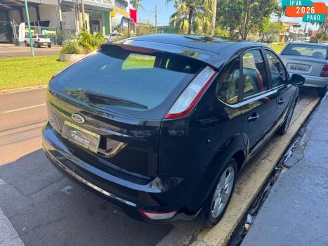 FORD Focus Hatch 1.6 4P FLEX GL, Foto 2