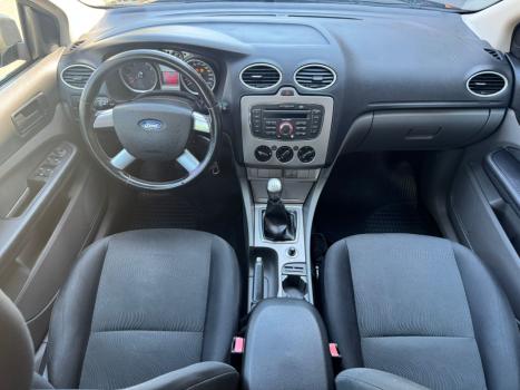 FORD Focus Hatch 1.6 4P FLEX GL, Foto 10