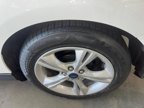 FORD Focus Hatch 1.6 16V 4P SE FLEX, Foto 4