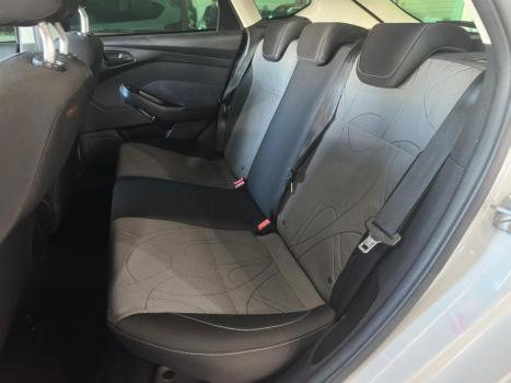 FORD Focus Hatch 1.6 16V 4P SE FLEX, Foto 8