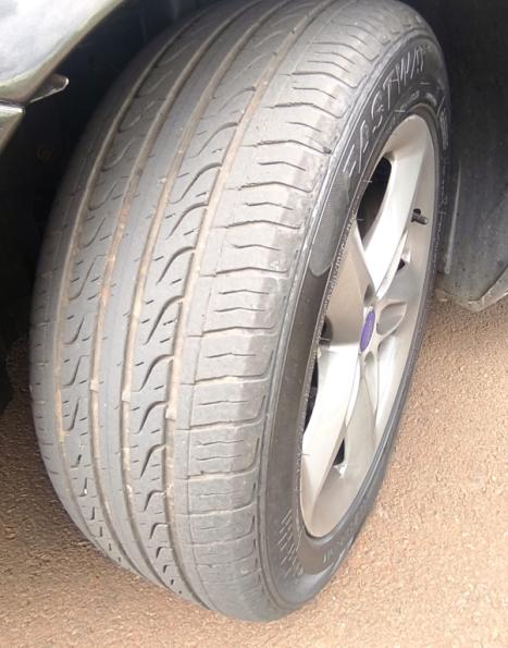 FORD Focus Hatch 1.6 4P, Foto 2