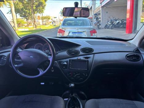 FORD Focus Hatch 1.6 4P FLEX GL, Foto 10