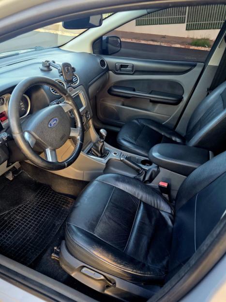 FORD Focus Hatch 1.6 4P GLX FLEX, Foto 12