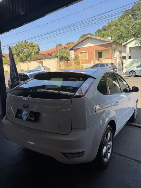 FORD Focus Hatch 1.6 4P FLEX GL, Foto 5