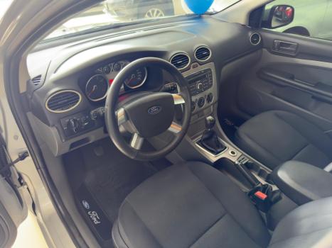 FORD Focus Hatch 1.6 4P GLX FLEX, Foto 9