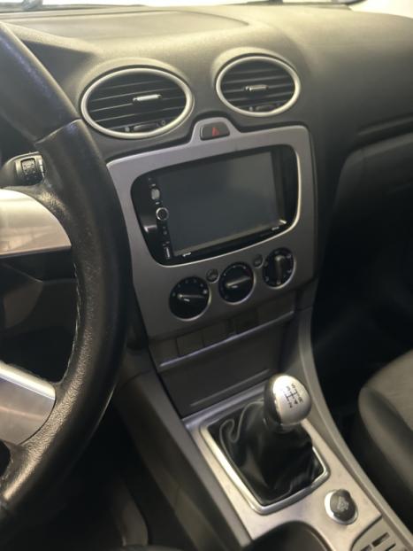 FORD Focus Hatch 1.6 4P, Foto 3