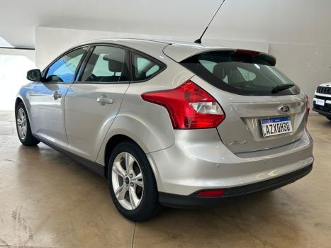 FORD Focus Hatch 1.6 16V 4P FLEX S, Foto 4