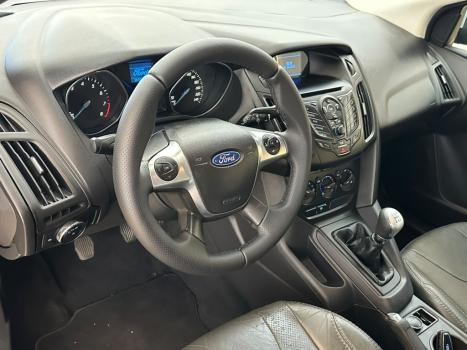 FORD Focus Hatch 1.6 16V 4P FLEX S, Foto 7