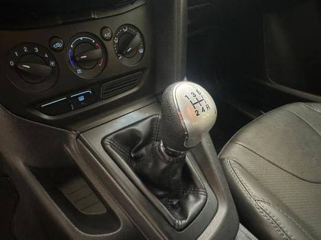 FORD Focus Hatch 1.6 16V 4P FLEX S, Foto 8