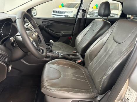 FORD Focus Hatch 1.6 16V 4P FLEX S, Foto 10