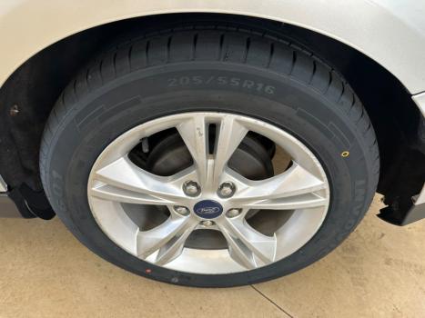 FORD Focus Hatch 1.6 16V 4P FLEX S, Foto 12