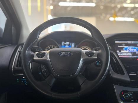 FORD Focus Hatch 1.6 16V 4P FLEX SE POWERSHIFT AUTOM�TICO, Foto 7