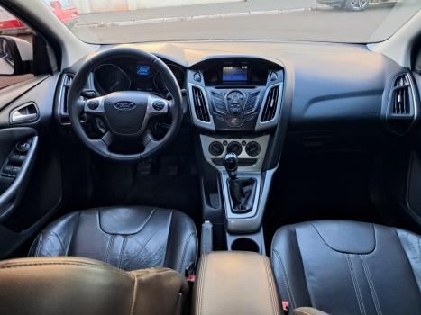 FORD Focus Hatch 1.6 16V 4P SE FLEX, Foto 9