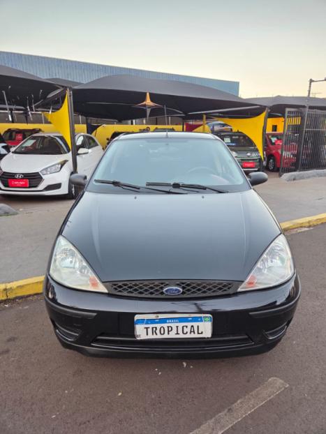 FORD Focus Hatch 1.6 16V 4P FLEX GL, Foto 2