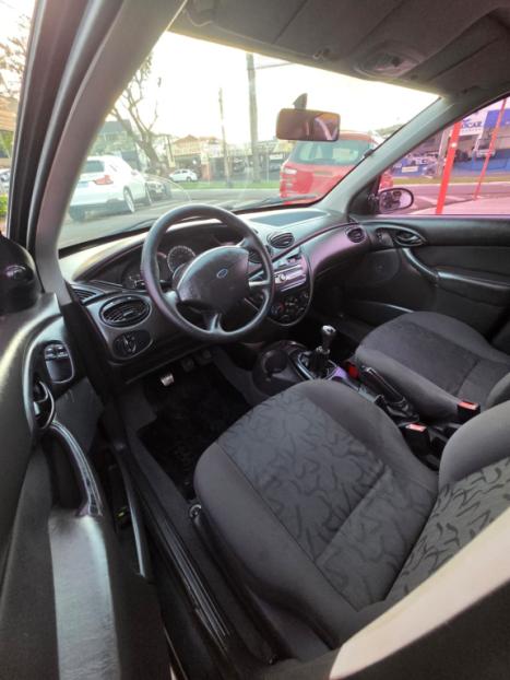 FORD Focus Hatch 1.6 16V 4P FLEX GL, Foto 4