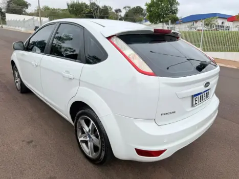 FORD Focus Hatch 1.6 4P GLX FLEX, Foto 14