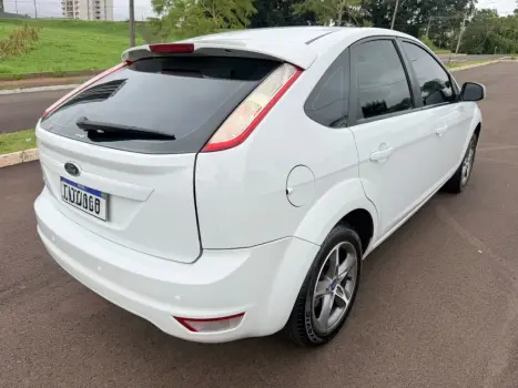 FORD Focus Hatch 1.6 4P GLX FLEX, Foto 16