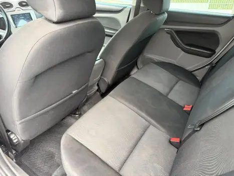 FORD Focus Hatch 1.6 4P GLX FLEX, Foto 9