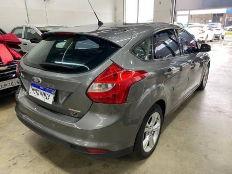 FORD Focus Hatch 1.6 16V 4P FLEX SE POWERSHIFT AUTOMÁTICO, Foto 13