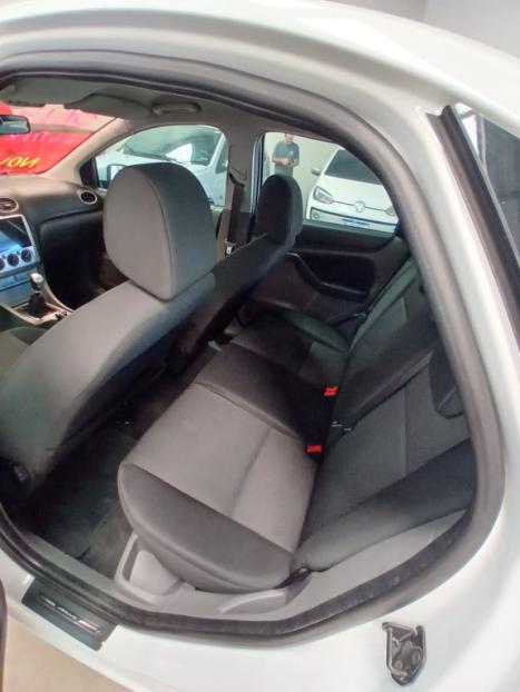 FORD Focus Hatch 1.6 4P GLX FLEX, Foto 7