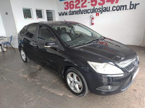 FORD Focus Hatch 1.8 16V 4P GLX, Foto 2