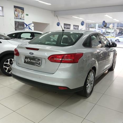 FORD Focus Hatch 2.0 16V 4P FLEX SE PLUS POWERSHIFT AUTOMTICO, Foto 3