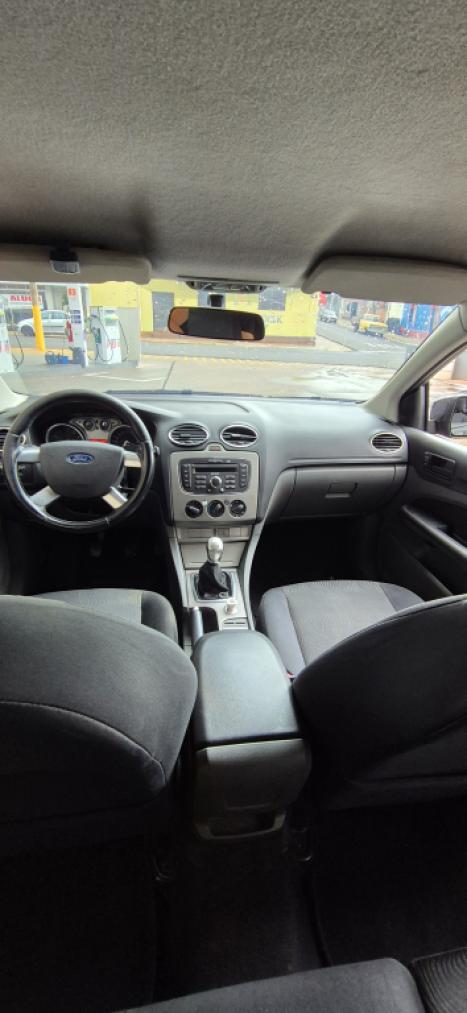 FORD Focus Hatch 2.0 16V 4P GLX FLEX, Foto 3