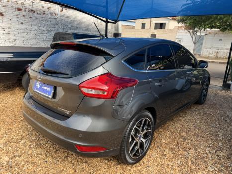 FORD Focus Hatch 2.0 16V 4P FLEX TITANIUM POWERSHIFT AUTOM�TICO, Foto 2
