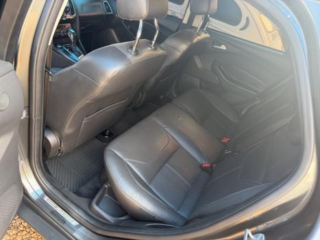 FORD Focus Hatch 2.0 16V 4P FLEX TITANIUM POWERSHIFT AUTOM�TICO, Foto 9